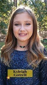 Brianna Dinkins's Instagram, Twitter & Facebook