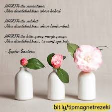 Kata kata ucapan selamat pagi merupakan hal yang lumrah yang sering orang ucapkan untuk mereka orang tersayang. Facebook