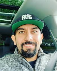 💪🏻 STILL MAKING THINGS HAPPEN! 🏡 #coronavirus2020 #pandemic  #stillhustlin #stillclosingescrows #mortgageratesarestillawesome  #nathansellssocal #remax #escrow #sold #keepmovingforward