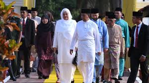 Tengku sarafuddin previously became the tunku laksamana of kedah before being proclaimed as the raja muda of kedah. Kedah Sultan And Sultanah Visit Royal Mausoleum