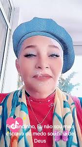 Os vídeos de Silvia Teixeira Rodrigues (@vovoloira) com som original