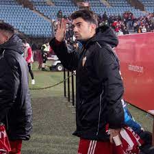 Après une expérience au desportivo aves (portugal), le fils de zinedine a officiellement signé du côté d'almeria (2e division espagnole), un club entraîné par. Zidane Doch Nicht Nach Aue