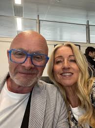 Happy birthday to our very own Dave Brackley All the very best wishes and  hope you have a great day from all the SGR family 🎂🎁🍻💙