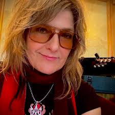 Annie Leibovitz's first-ever online class is available now.