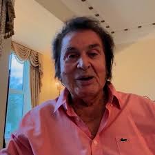 Engelbert Humperdinck added a new...