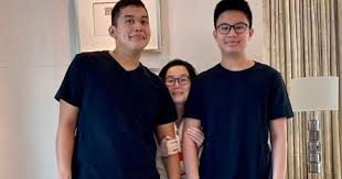 Binay responded, saying the ties between their families transcended politics. as if on cue, pnoy uncles pronounced their preference. Kris Aquino Explains Why Her Son Josh Is Staying In Tarlac Away From Her