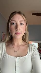 Avery Goodman's Instagram, Twitter & Facebook