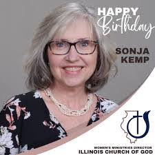 Rosalyn Kemp's Instagram, Twitter & Facebook