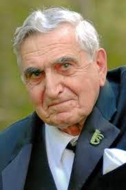 Frank Tropea's Instagram, Twitter & Facebook