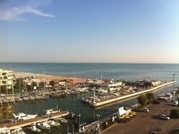 Nuove camere e deliziose giornata di relax con vista mare tra spiaggia, piscine e squisiti menù. Gavan Richchone Picture Of Hotel Nautico Riccione Tripadvisor