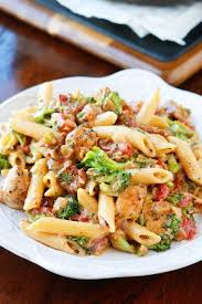 Pates Au Poulet Bacon Brocoli Sauce Cremeuse Et Delicieuse Recettes Recettes Simples Et Geniales Ma Recette Pates Poulet Recettes De Cuisine Recette