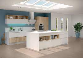 À assortir au reste de votre cuisine sur mesure. Cuisine Moderne Sur Mesure Avec Ilot Central Teinte Bois Et Blanc