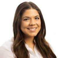 Erin Warman's Instagram, Twitter & Facebook