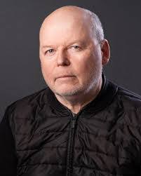 Alexandra Bradford's Instagram, Twitter & Facebook