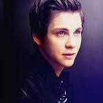 Kim Lerman's Instagram, Twitter & Facebook