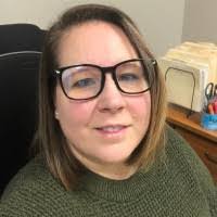 Leslie Catanzaro's Instagram, Twitter & Facebook