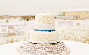 Traditionally speaking, the groom's cake is meant to be a very decadent, luxe flavor that supplements the wedding cake.use it as an opportunity to splurge on a smaller version of your favorite flavor cake, or ask your baker to craft a design that's totally unique. Beach Wedding Cake Ideas Big Day Weddings
