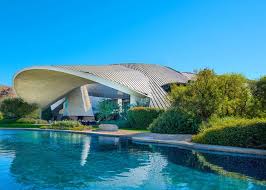 Other significant projects included the spa hotel bath house (1958), palm springs medical clinic (1963), and the union 76 gas station (1962). Eight Mid Century Houses That Prove Palm Springs Is A Modernist Mecca