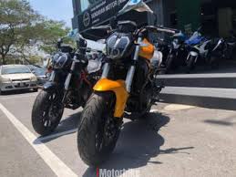 Berikut beberapa perebedaan antara benelli tnt 250 dan benelli tnt 249s. Benelli Tnt 249s New Motorcycles Imotorbike Malaysia