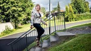 Stykket er språklig bearbeidet av hans heiberg. Kari Krogstad Emneside Dn