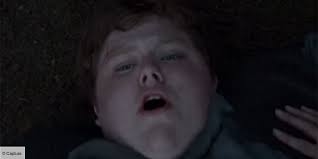 For that reason, hold the door for others was born. Game Of Thrones Voila La Traduction Francaise De Hold The Door