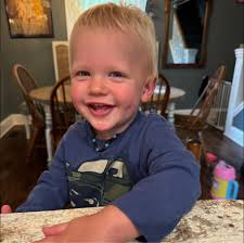 What are good food options near Upstate University Hospital in Syracuse, NY?