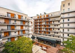 Lmnp Ancien Residence Affaire Privilodges Grenoble 863 Ville De Grenoble Salle De Fitness Bail Commercial