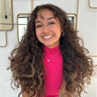 Kami Cline's Instagram, Twitter & Facebook