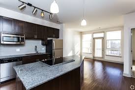 The cherry creek bike trail and the cherry creek shopping center offer plenty for nature lovers and shopaholics alike. Bell Cherry Hills Apartments Englewood Co Apartments Com