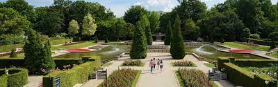 With easy access to major highways such as florida 429 and the florida turnpike, it is convenient for residents to spend the day appreciating all of the perks that come with living in a suburb of orlando. Schlossgarten Arcen Holland Com