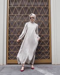 Dover white (sw 6385) buy now variations of whites are classics as well and do not go out of style, wadden continues. Best Looks Outfit Ideas For Celebrating Eid Al Fitr 2021 Hijab Style Com