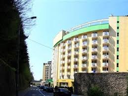 It boasts a convenient location within 1 km from the historic city center. Alunis Sovata Romania
