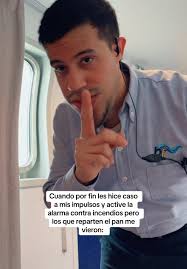 Humor sobre alarmas contra incendios y repartidores