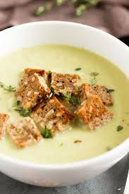 Fenchel Porree Suppe Mit Thymian Kurbiskernen Porree Suppe Lebensmittel Essen Fenchel