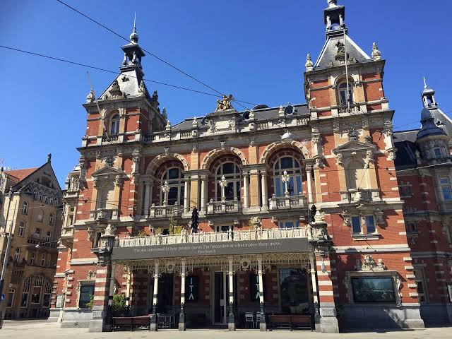Stadsschouwburg Leidseplein – MforAmsterdam Tours