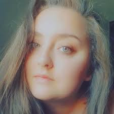 Larissa Spencer (@LarissaSpencer)