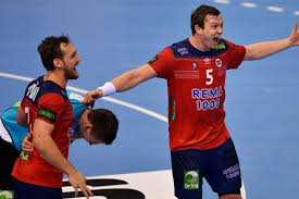 Sammen med rasmus lauge, jannick green. Norsk Taktik Satser Pa Mikkel Hansen Har En Darlig Dag Avisen Dk