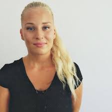 Amanda Lindstrom's Instagram, Twitter & Facebook