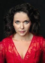 Julia Sawalha Julia Sawalha Celebrities Female British Actresses