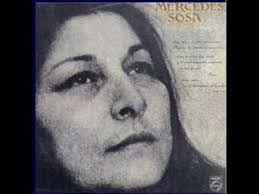 Es Un Monstruo Grande Y Pisa Fuerte 12 Latin American Protest Songs Protest Songs Mercedes Sosa Family Music