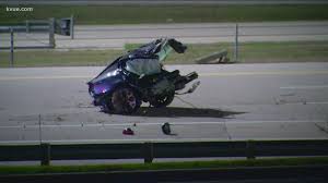 Leaving the scene of an accident can be a felony or a misdemeanor. 2 Killed In Single Car Crash On U S 290 Kvue Com