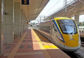 Pagi ini kami kena delivery 5 unit kereta sewa di stesen kereta api alor setar pada pelanggan kami yang telah booking untuk pergi kenduri dari kuala lumpur ke kangar perlis, seawal 8pagi kami basuh kereta dan terus bergegas ke stesen ktm alor setar untuk delivery kereta. Book Your Trains In Malaysia Baolau