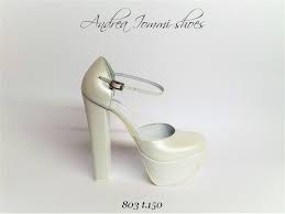 Dal tacco giusto al materiale, dall'abbinamento con l'abito all'importanza del luogo del ricevimento. Scarpe Sposa Categoria Scarpe Da Sposa Con Punta Chiusa