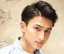 顔が濃い男性に似合う 髪型 や 髪色 とは 美容師に聞いてみた ヘアスタイルマガジン 髪色 メンズ ビジネス 髪型 メンズ ヘアスタイル