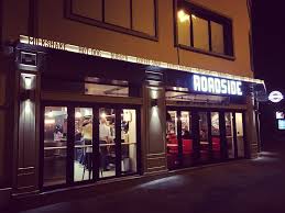 Vous aurez accès aux températures maximales et minimales, à la vitesse du vent et sa direction et bien entendu aux conditions météorologiques de la journée. Roadside Laval Portail Du Tourisme Du Departement La Mayenne