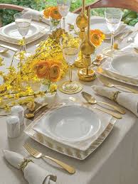 Ihtisamli Sofralarin Mimari Kare Bone Yemek Takimlari Gural Com Tr Com Imagens Ambiente Mesa Criatividade