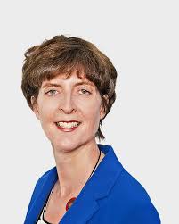 More women need to be made QCs to close gender gap