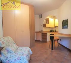 Affitto, lecco olate, in condominio a due passi dai servizi, trilocale vuoto sito al secondo piano con ascensore. Appartamenti In Affitto A Lecco Casaspeciale It