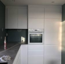 Werbung Durch Verlinkung Wisst Ihr Was Ich Echt Cool Finde Arbeitsplatten Aus Beton Oder In Betoniptik Das Ist So Indus Kitchen Cabinets Kitchen Home Decor