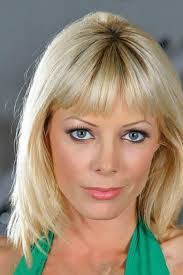 Nicolette Foster's Instagram, Twitter & Facebook